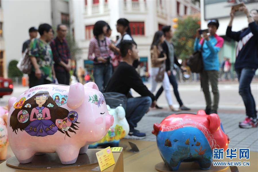 （港澳台&middot;新春走笔&middot;图文互动）（1）两大跨境工程为香港新春市场注入活力