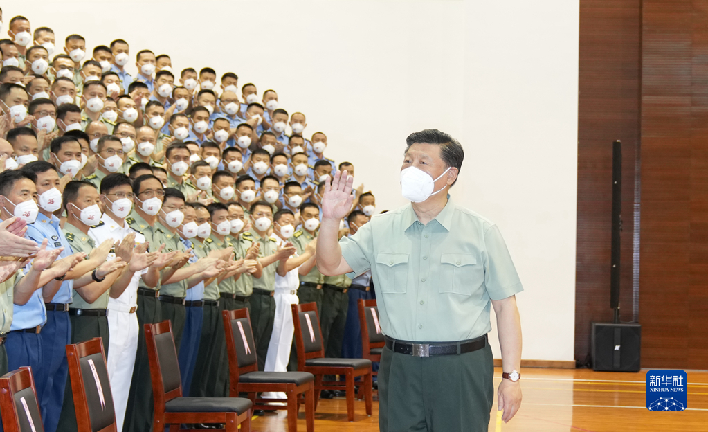 习近平在视察驻香港部队时强调 加强部队全面建设 提高履行使命能力 为推进“一国两制”实践在香港行稳致远作出更大贡献