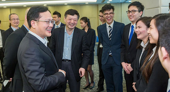 陳冬出席“香港大學生赴內地實習座談會”