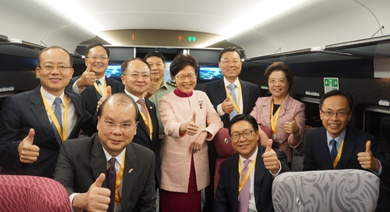 王志民等辦領導出席廣深港高鐵香港段開通儀式並乘坐首發列車