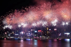 香港举行国庆69周年烟花汇演
