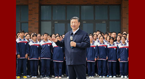 习近平在青海考察