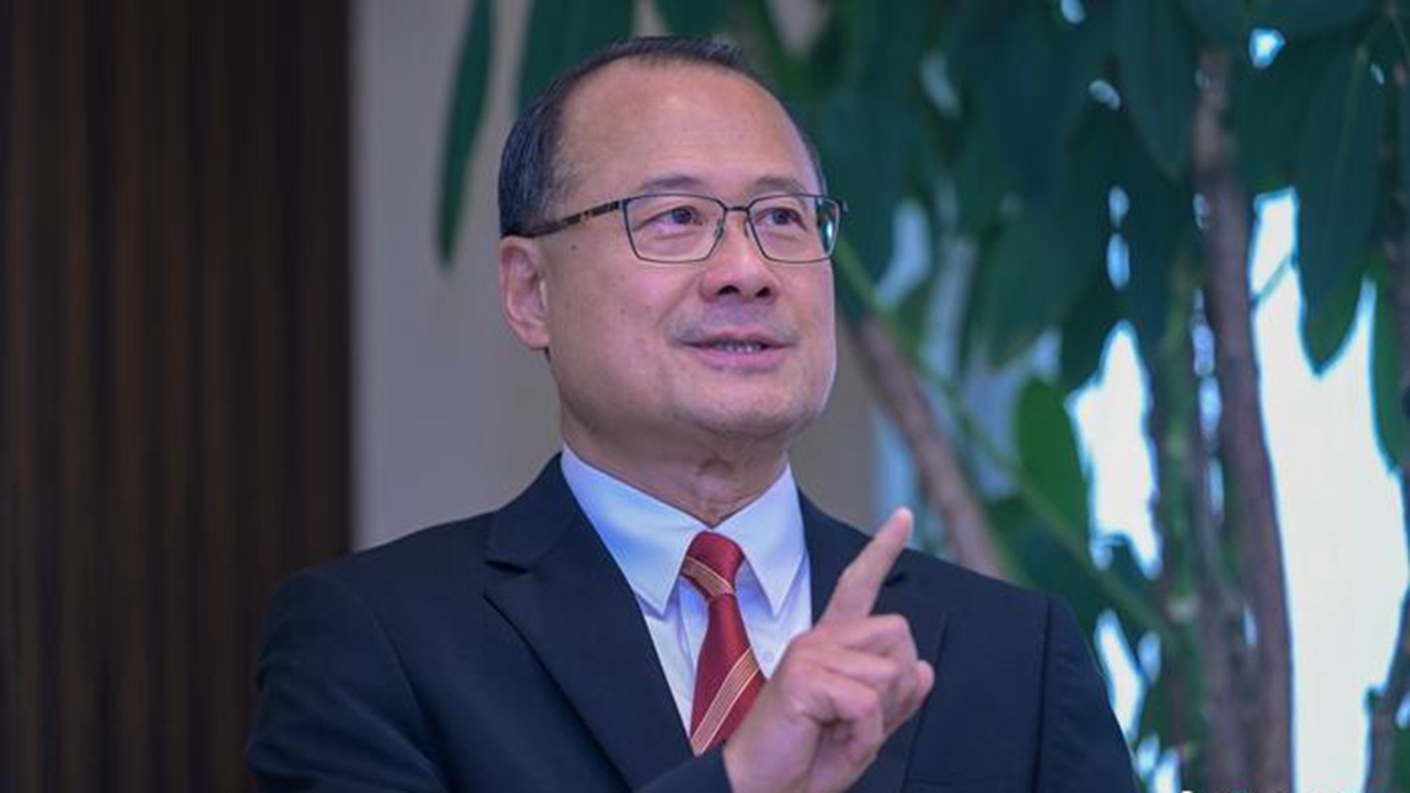 蔡冠深委员：香港未来定位在于融入国家、联系世界