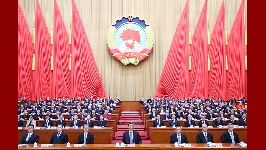 全国政协十四届二次会议在京开幕 习近平李强赵乐际蔡奇丁薛祥李希韩正到会祝贺 王沪宁作政协常委会工作报告 石泰峰主持 高云龙作提案工作情况报告