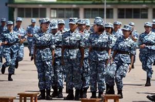 香港大学生为期15天的军事生活体验营结业